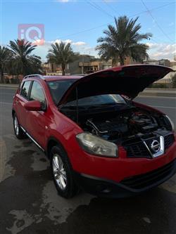 نيسان قاشقاي